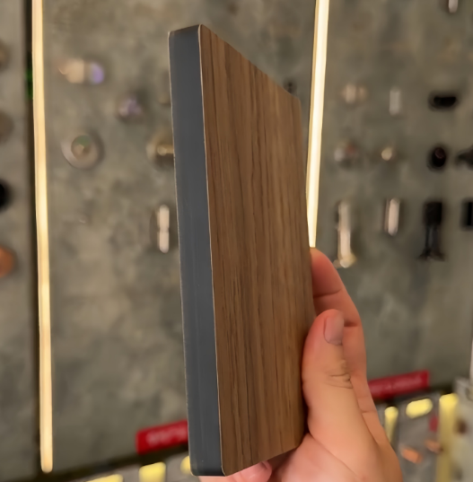 Laminate Dlúth