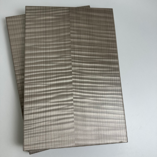 Painéil Grán Adhmaid Laminated PUR